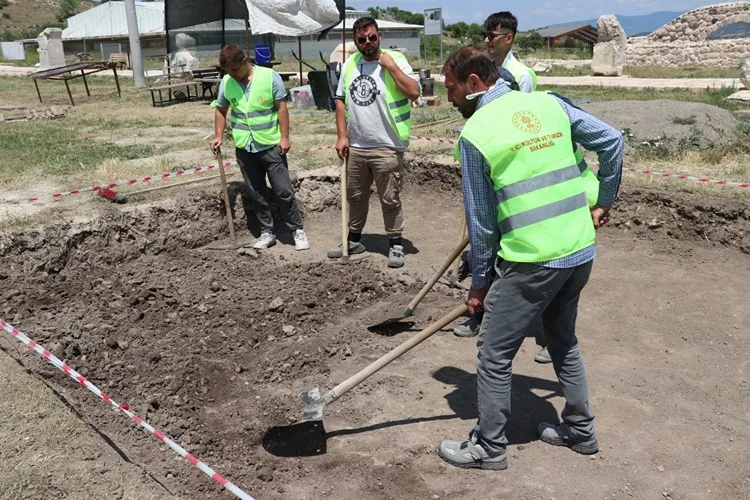 Hadrianopolis’te tespit edilen iki dairesel yapının fonksiyonu ortaya çıkarılacak
