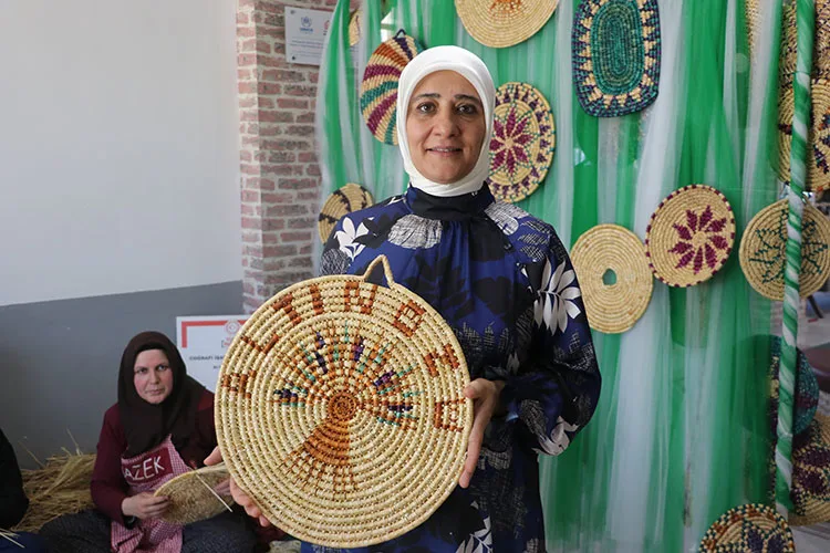 Buğday saplarıyla yapılan tescilli sanat, kurslarla gelecek kuşaklara aktarılıyor