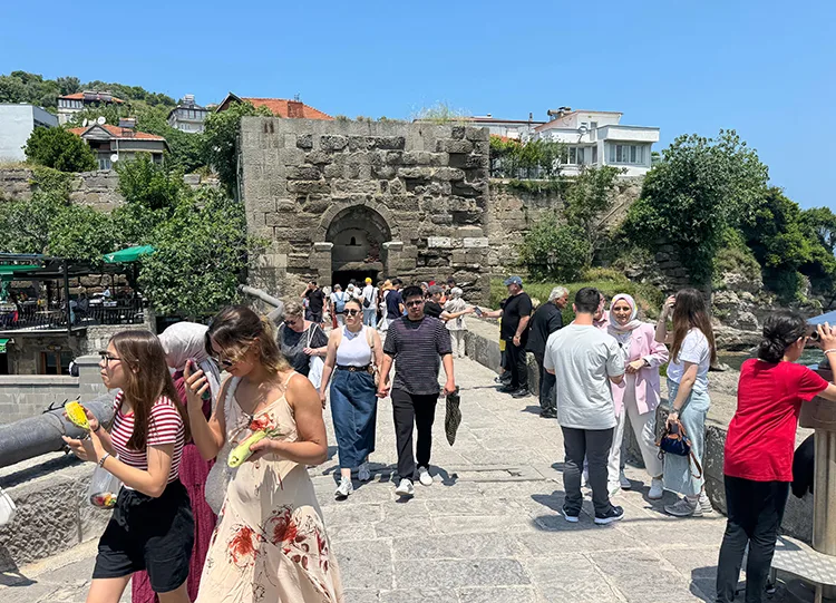 Batı Karadeniz’in tatil beldeleri bayramda en çok tercih edilen destinasyonlardan oldu