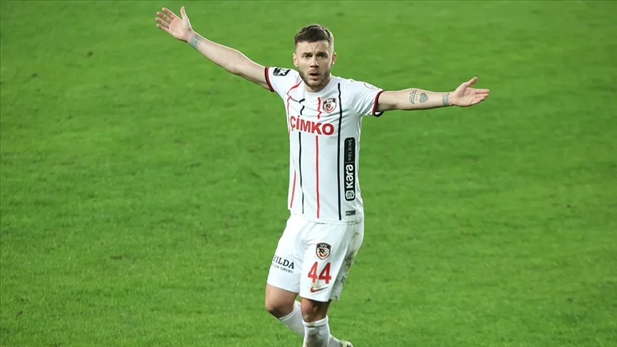 Gaziantep FK’nin kaptanı Maxim, 3 kulvarda kulüp tarihine geçti