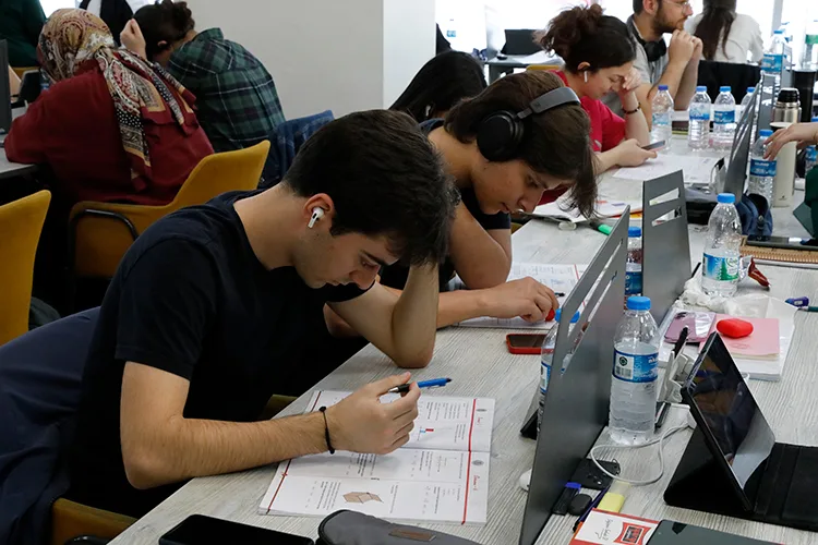 Ebeveynlere çocuklarını meslek seçiminde yeteneklerine göre yönlendirmeleri tavsiyesi