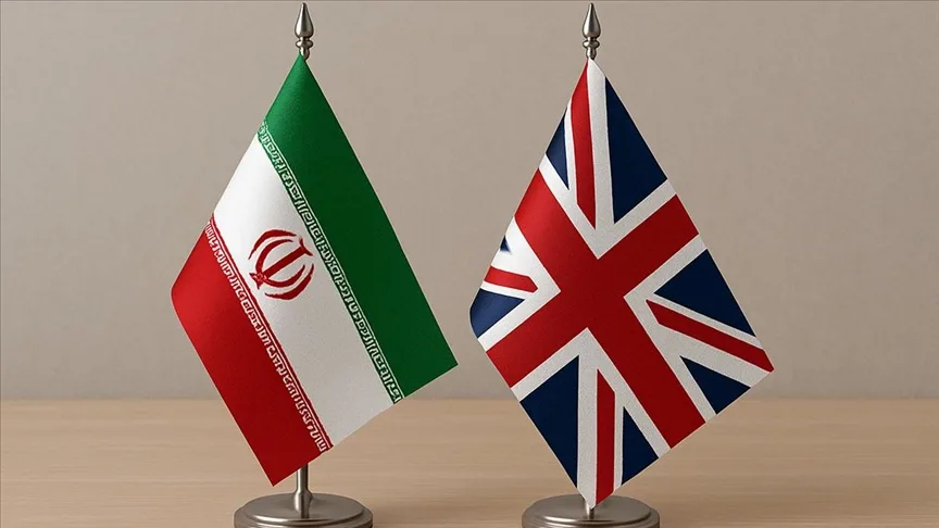 İran ve İngiltere Dışişleri Bakanları, ABD’nin İran’daki nükleer tesislere saldırısını görüştü