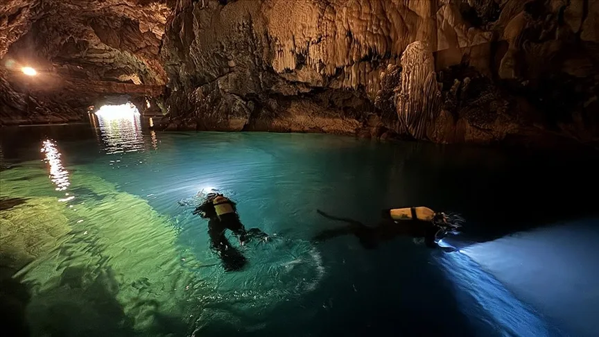 Antalya’nın “gizemli mağarası”