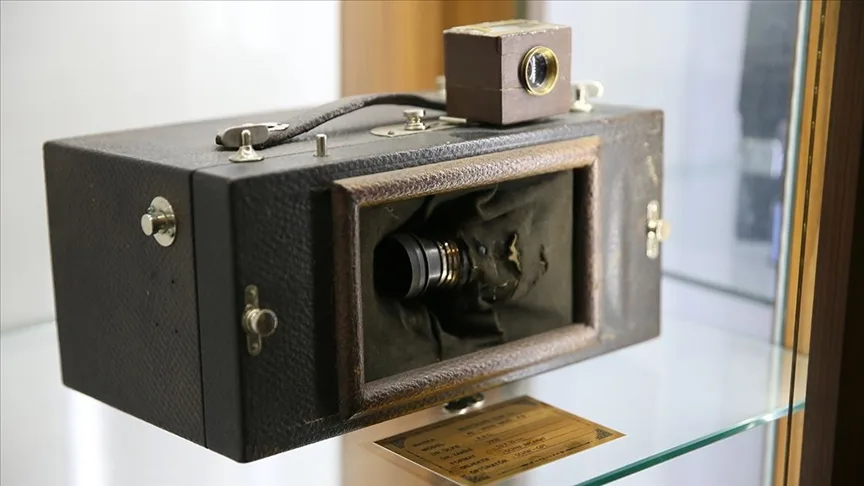 Panoramik çekim yapan 119 yıllık fotoğraf makinesi görenleri şaşırtıyor