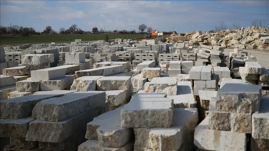 Edirne’de çıkarılan “küfeki taşı” tarihi eserlerin geleceğe güvenle taşınmasını sağlıyor