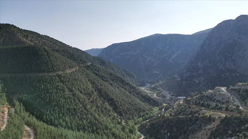 Doğa tutkunları bayram tatilinde Kahramanmaraş’taki Kale Boynu Kanyonu’nu tercih etti