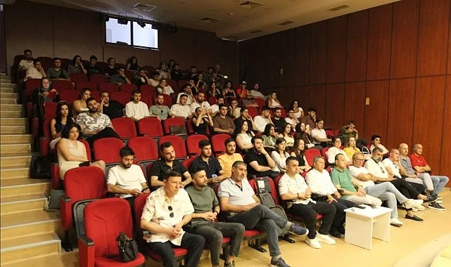 Anadolu’nun Ezgileri Ege’de Yankılandı