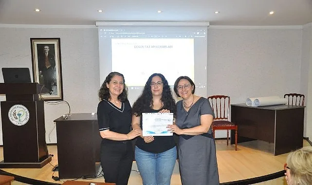 Ege Üniversitesi Eczacılık Fakültesinde “Bilim Şenliği” düzenlendi