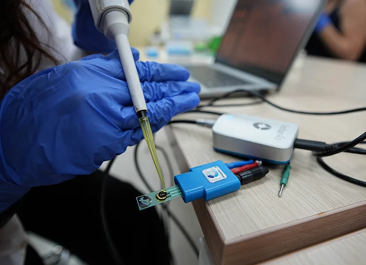 Kadın girişimci üniversite sıralarında kurduğu şirketle teknoloji geliştirip satıyor