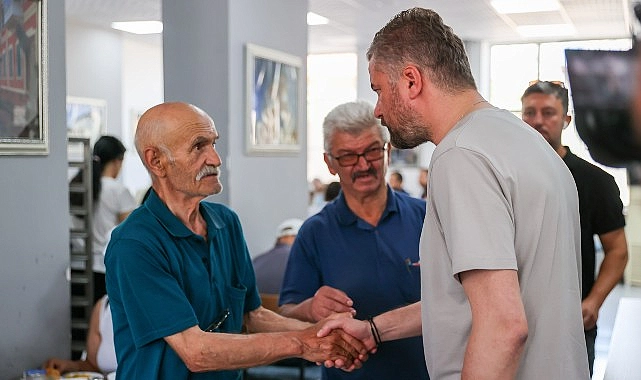 Başkan Zeyrek anısına Buca Kent Lokantalarında yemekler ücretsiz dağıtıldı