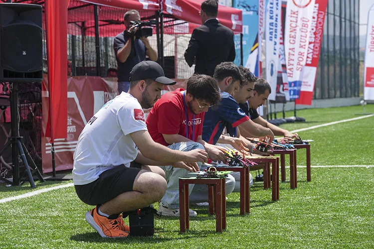 İnsansız Hava Araçları Türkiye Şampiyonası’nın 1. etabı Ankara’da yapıldı