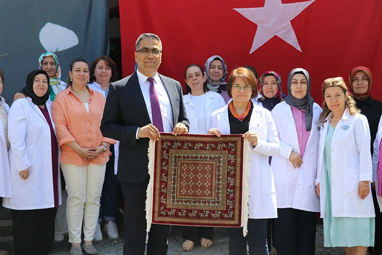 Dünyada bilinen ilk halı olan “Pazırık halısı”nın benzeri Amasya’da üretildi