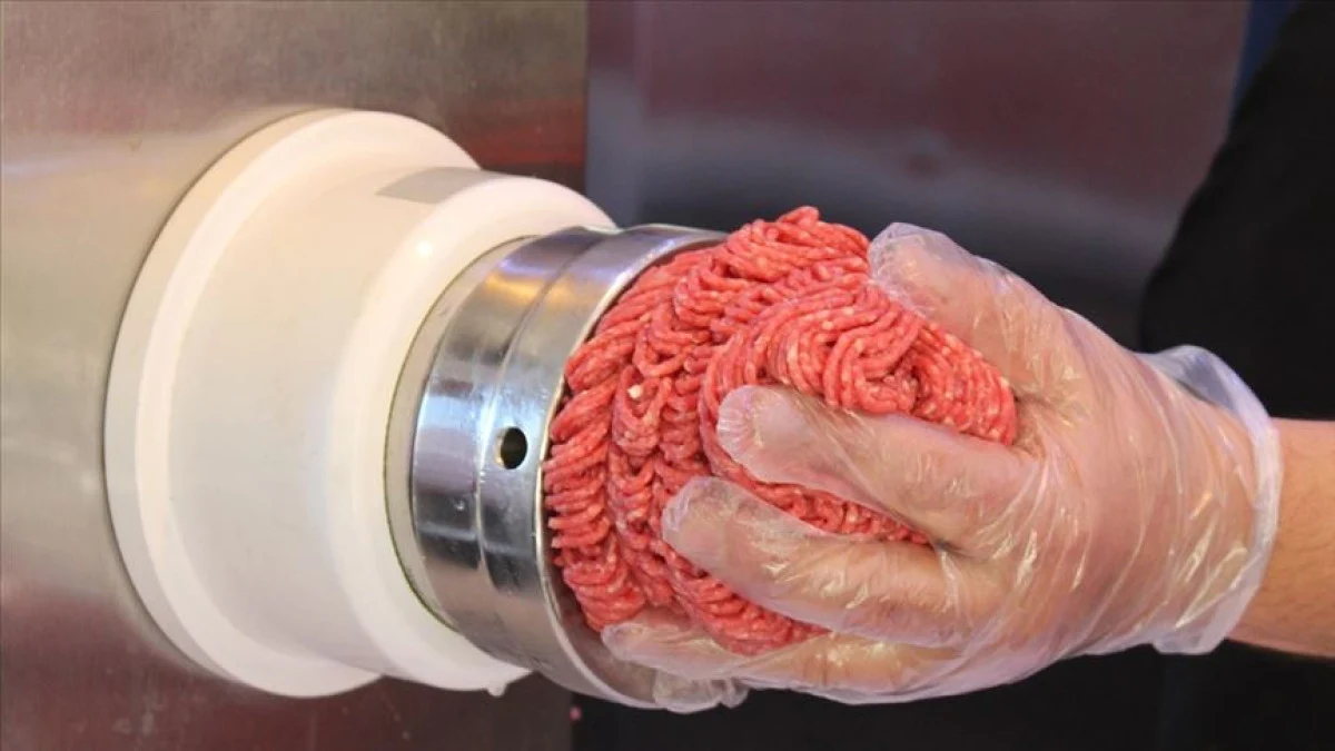 Yetkisiz, hijyensiz kıyma çekenlere 63 bin lira ceza