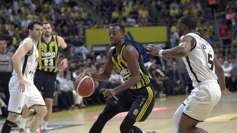 Fenerbahçe Beko,  Beşiktaş Fibabanka’yı mağlup etti ve seride durumu 2-0’a getirdi.