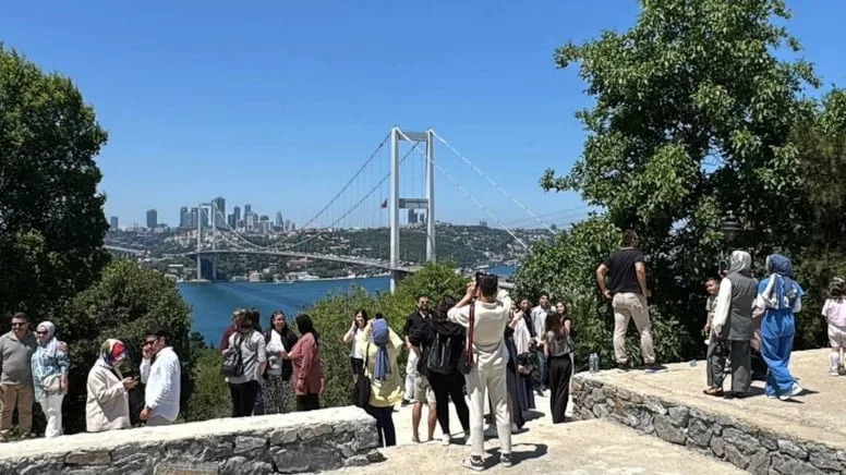 İstanbul’da bayramın son günü vatandaşlar sahil ve parklara akın etti