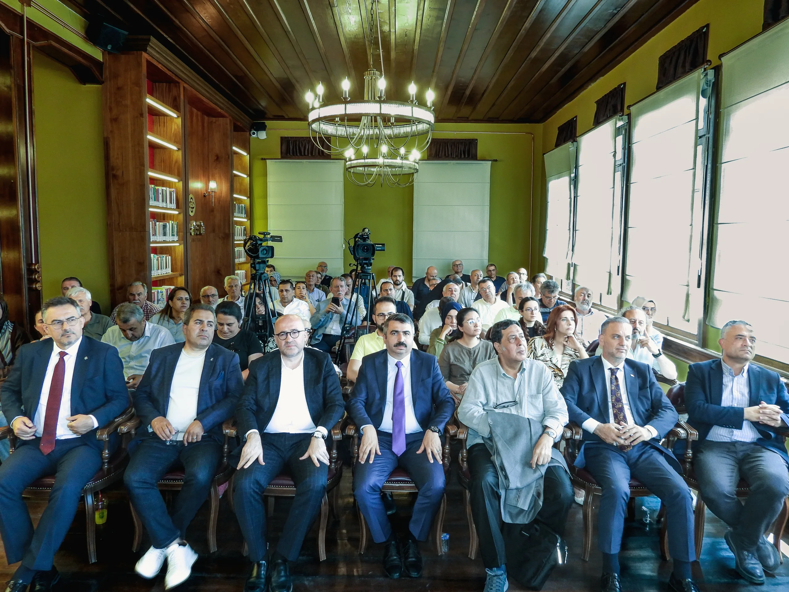 Yeşil-Emirsultan Yaya Aksı Canlandırma Projesi Hayata Geçiyor