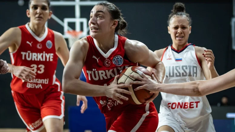 A Kadın Milli Basketbol Takımı, Rusya’yı farklı geçti
