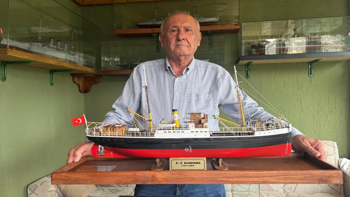 Emekli mühendis 15 yılda 27 tarihi geminin maketini tamamladı