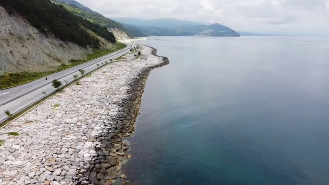 Sinop-Samsun Sahil Yolu Göz Kamaştırıyor!