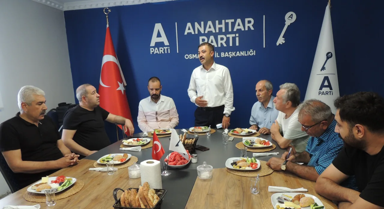 Basın Demokrasinin Temel Taşlarından Biridir