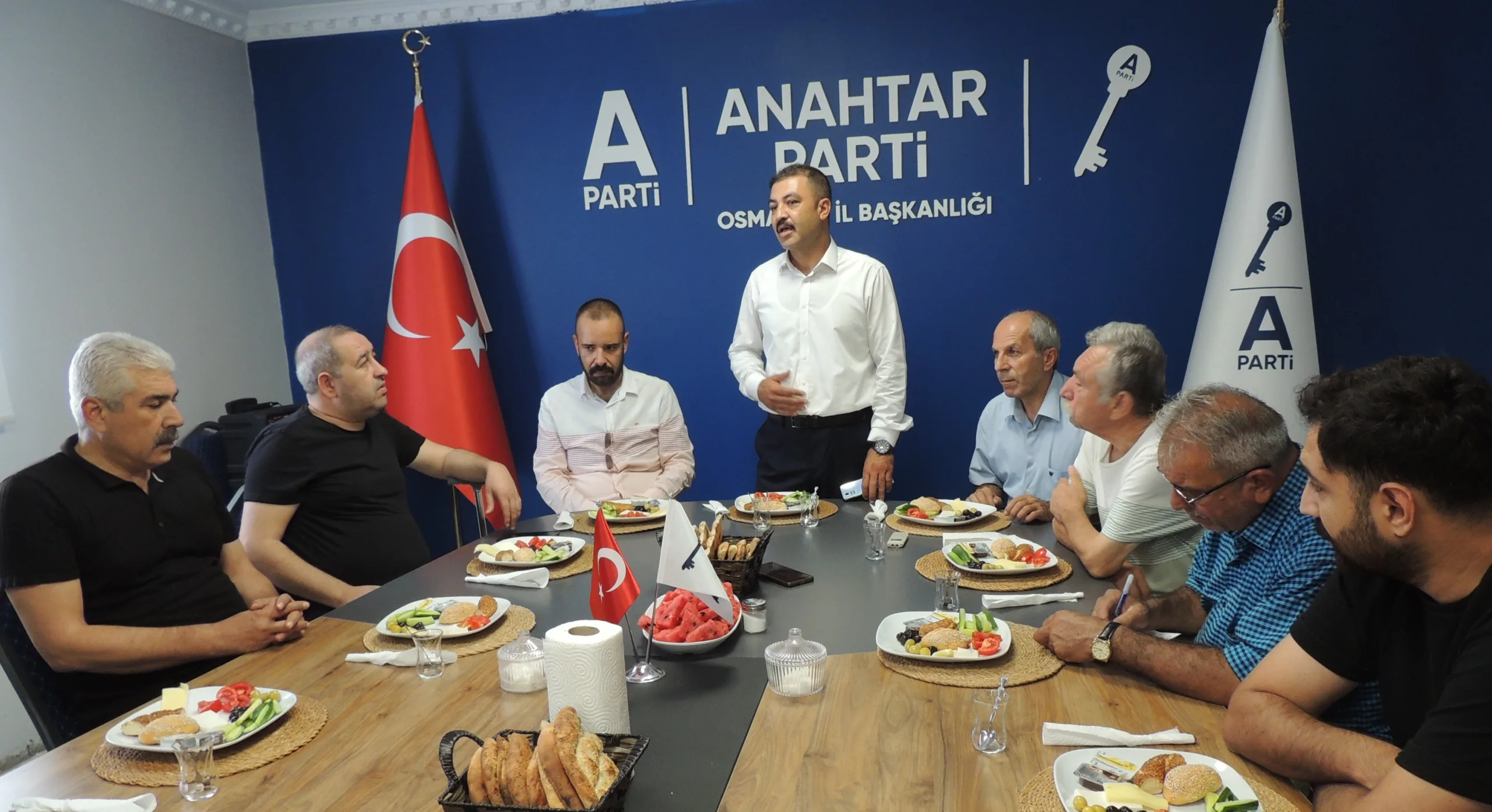 Basın Demokrasinin Temel Taşlarından Biridir