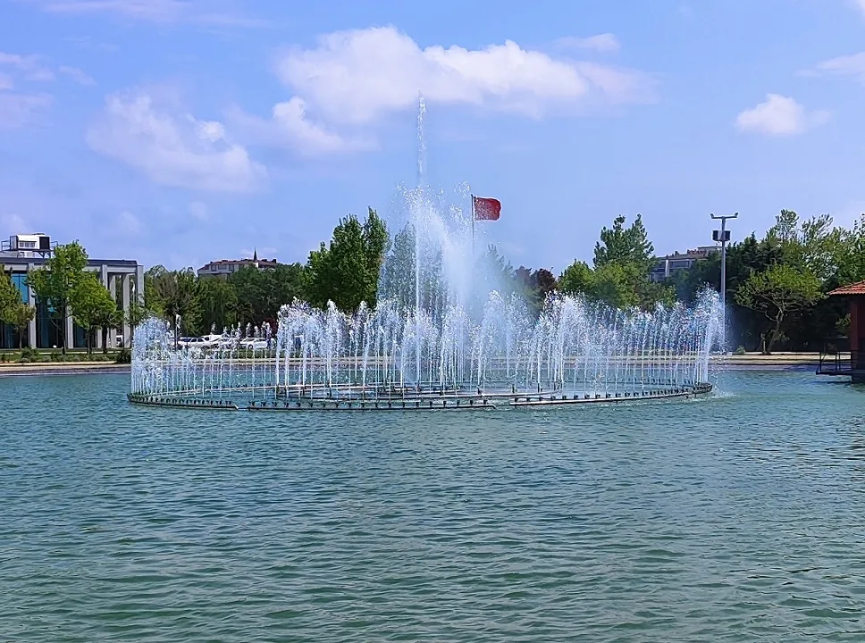 Suyun Dansıyla Gelen Serinlik