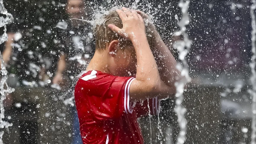 Almanya’da hava sıcaklığının 39 dereceye ulaşması bekleniyor