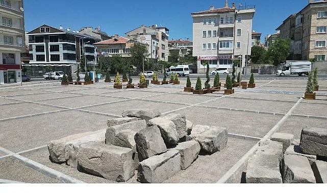 Nevşehir Emek Apadanası: Pers Mimarisine Ait Bir Yapı Örneği