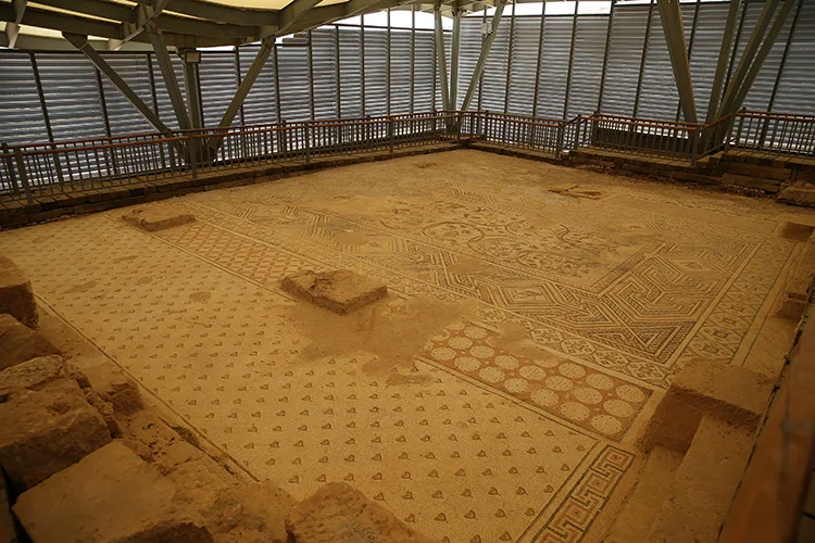 Perre Antik Kenti’ndeki 125 metrekarelik mozaikte konservasyon işlemi tamamlandı