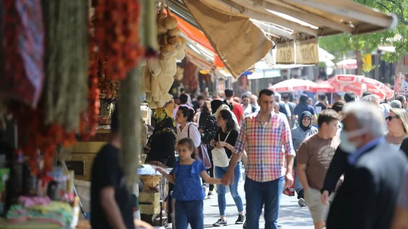 Yerli turistler ilk çeyrekte 76 milyar lira seyahat harcaması yaptı