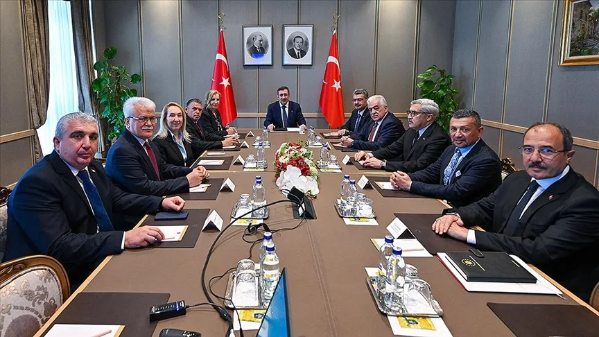 Cumhurbaşkanı Yardımcısı Yılmaz, Türkiye-KKTC Parlamentolar Arası Dostluk Grubu heyetini kabul etti