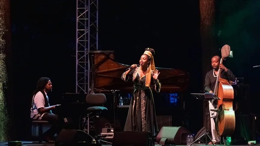 Jazzmeia Horn İstanbul’da müzikseverlerle buluştu