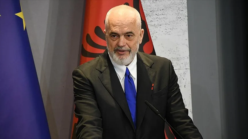 Arnavutluk Başbakanı Rama, yapay zekanın hükümetin bir parçası olabileceğini söyledi