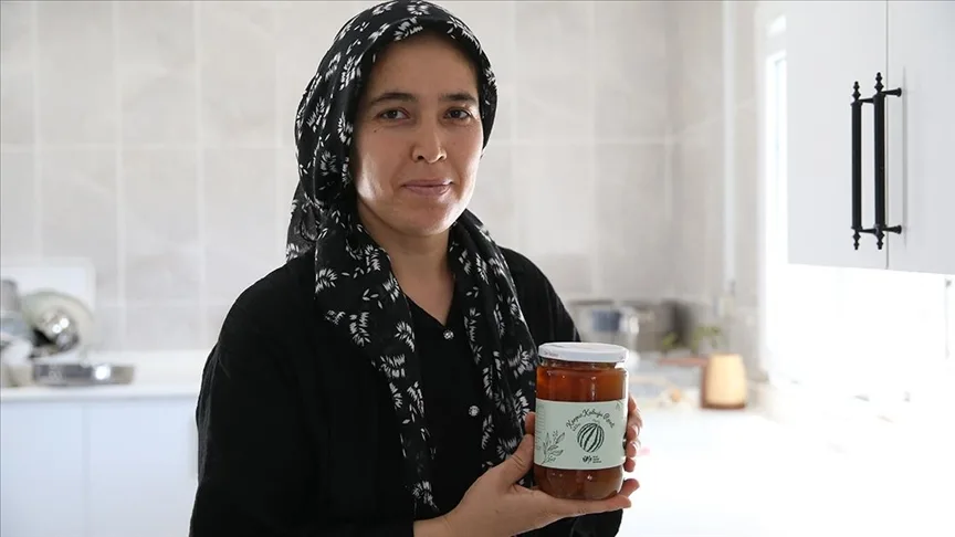 Hatay’da depremzede kadınların el emeği ürünleri tüketiciyle buluşturuluyor