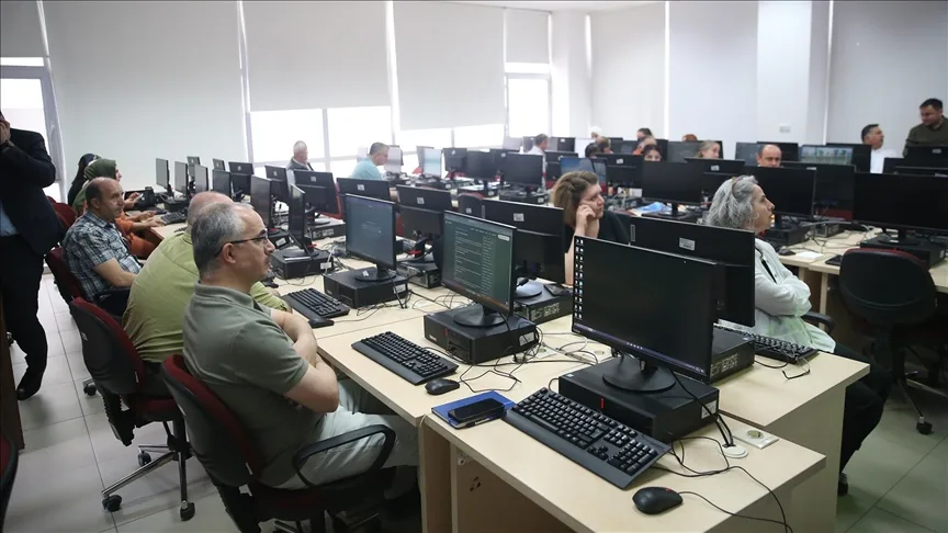 Kastamonu Üniversitesi personeli yapay zekayı öğrenerek daha etkin hizmet verecek