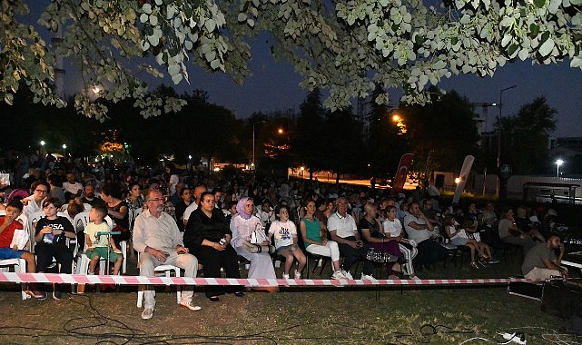 Osmangazi’de çocuklar açık hava sinemasında buluştu