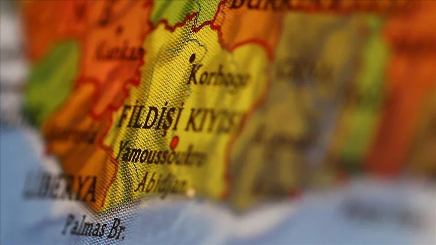 Fildişi Sahili’nin “konuşan davul”u kaçırıldığı Fransa’dan ülkesine dönüyor