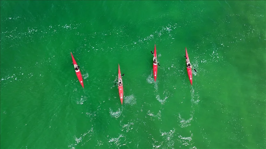 Kayseri’nin ilk lisanslı kano sporcuları, Yamula Barajı’nda kürek çekiyor
