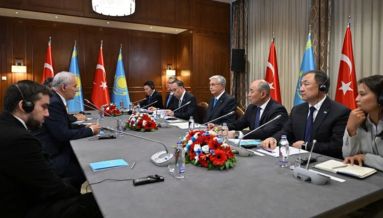 Türkiye ile Kazakistan arasında 20 anlaşma imzalandı