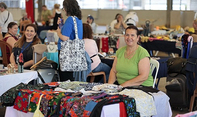 Konak’ın el emeği pazarı hayatlara dokunuyor