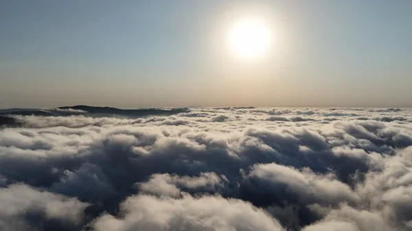 Alaçam’da Büyüleyici Sis Denizi Manzaraları