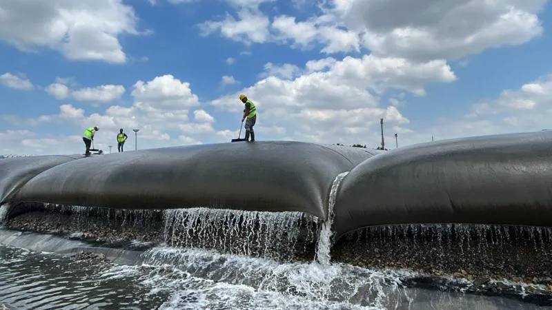 İzmit Körfezi’nde 170 hektar alan dip çamurundan arındırıldı