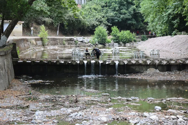 Sakarya’nın gözde mekanlarından Maden Deresi’ndeki şelale kurudu
