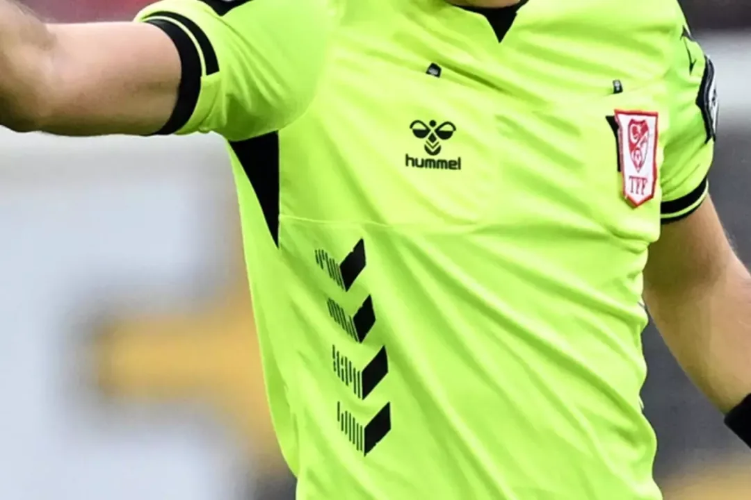 Futbolda yeni sezonda görev yapacak üst klasman ve VAR hakemleri açıklandı