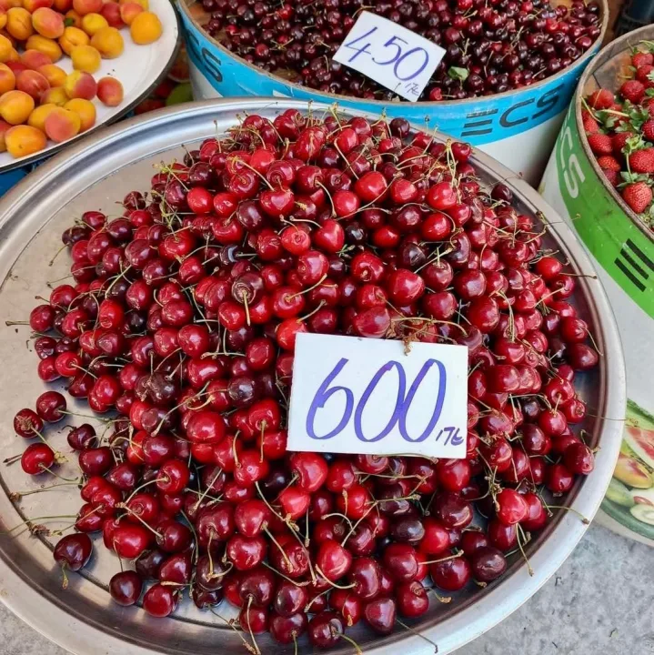 Vatandaş kiraza hasret kaldı: En ucuzu 500 TL!