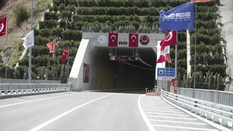 Bakan Uraloğlu: Bursa’da Doğancı Tüneli ile 15 dakikalık yol 3 dakikaya indi