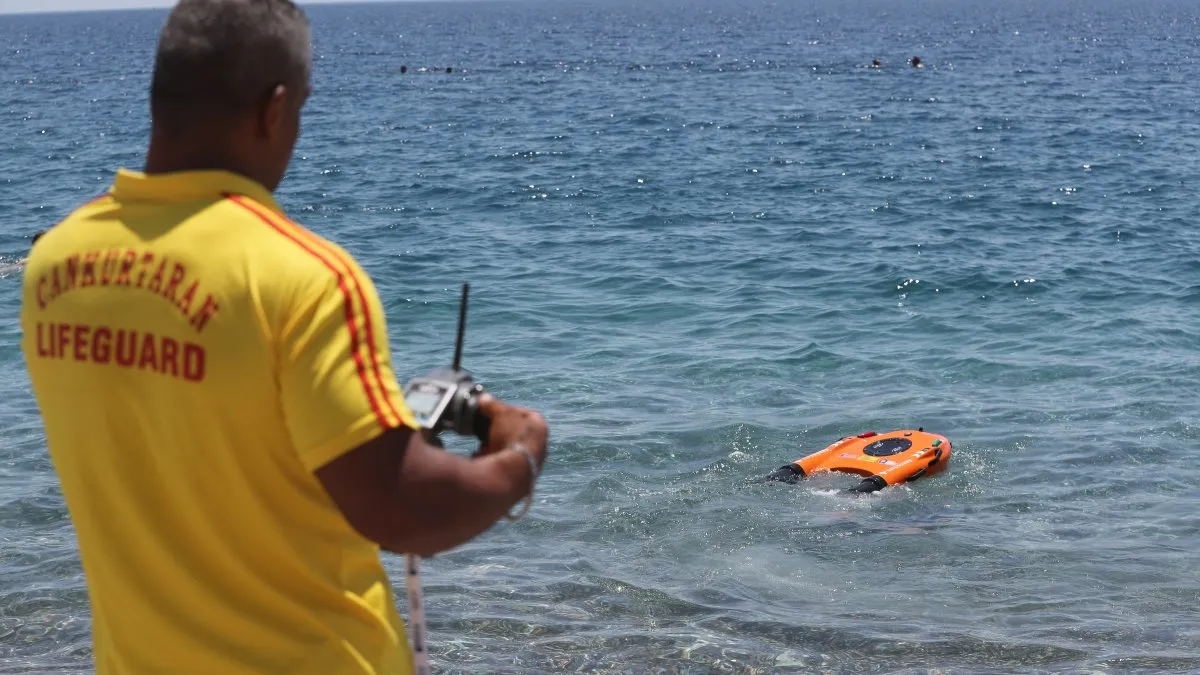 Büyükşehir’in robot cankurtaranları iş başında