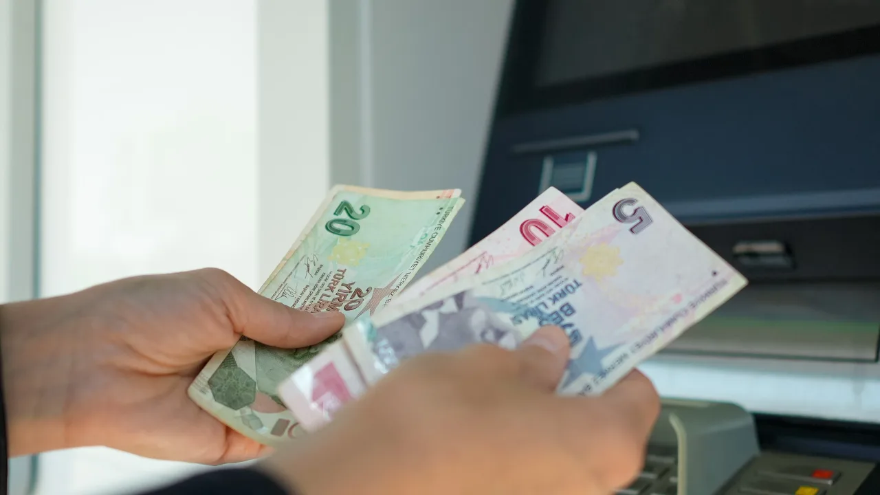 Mevduatta parası olandan rekor vergi alınacak