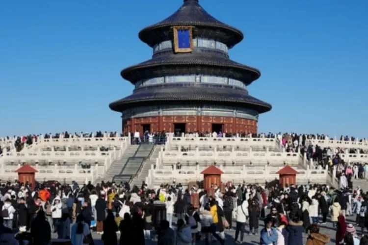 75 ülkeye vizeleri kaldırdı, Türkiye kapıda kaldı