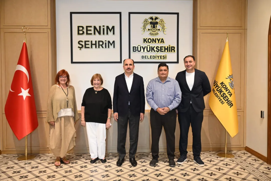 Konya’nın kadim tarihi ve kültürel değerleri, uluslararası heyete tanıtıldı